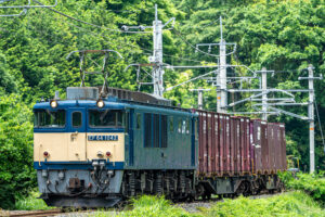 鉄道写真の基本を学ぶ!フォーカスロックと3Dトラッキングの違いとは?